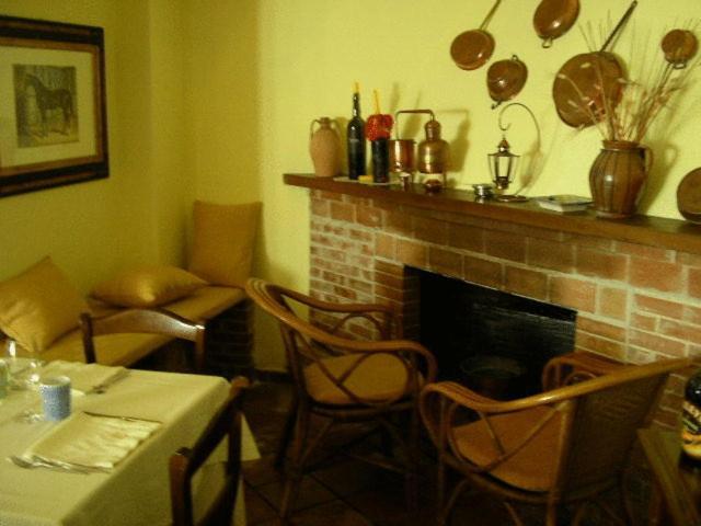 Tavernola - Locanda Di Campagna Battipaglia Exterior photo